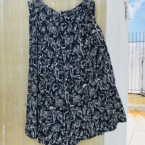 Graphic skirt